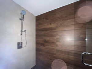 Condo 1103 Marbella Tower Palacio del Mar - Master bathroom shower