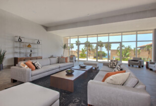Enjoy time at Palacio del Mar, both inside and outside your condo, in the lavish common areas. Palacio del Mar, Luxury Condos, Villas & Spa in Rosarito Beach